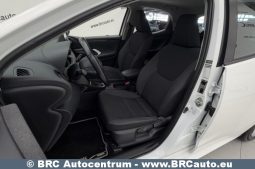 Toyota Yaris 1.5 Hybrid Dynamic Force 2021 full