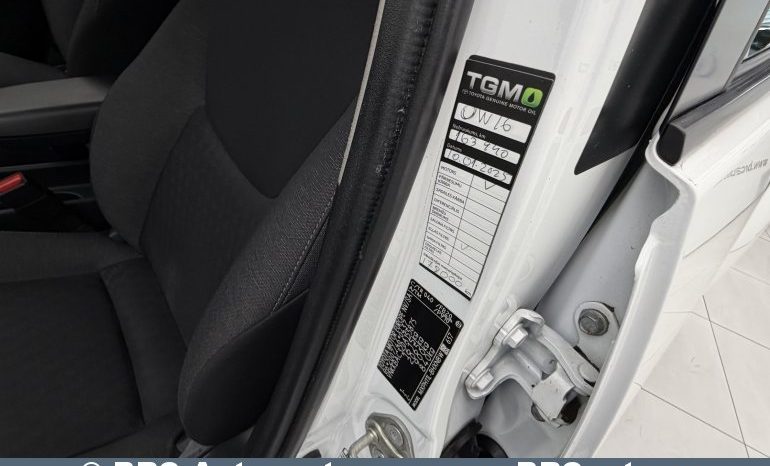 Toyota Yaris 1.5 Hybrid Dynamic Force 2021 full