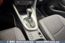 Toyota Yaris 1.5 Hybrid Dynamic Force 2021 full