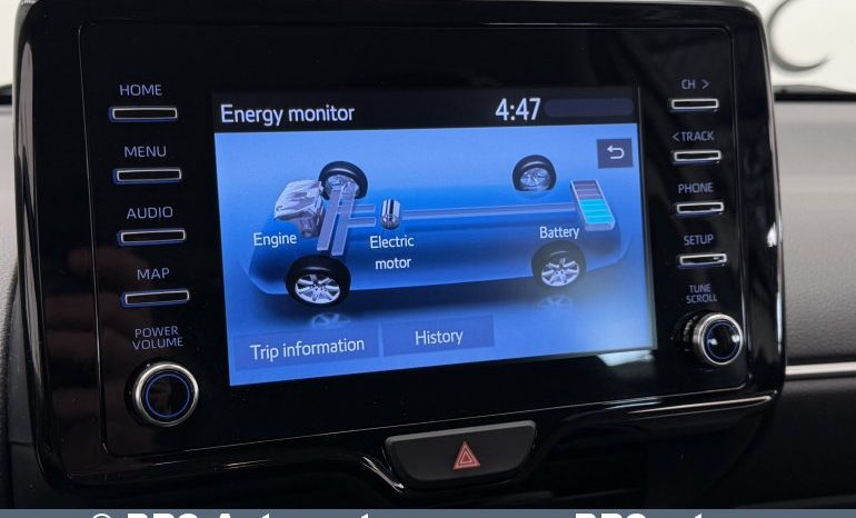 Toyota Yaris 1.5 Hybrid Dynamic Force 2021 full