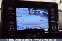 Toyota Yaris 1.5 Hybrid Dynamic Force 2021 full