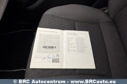 Toyota Yaris 1.5 Hybrid Dynamic Force 2021 full