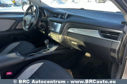 Toyota Avensis 1.8 Valvematic Automatas 2018 full