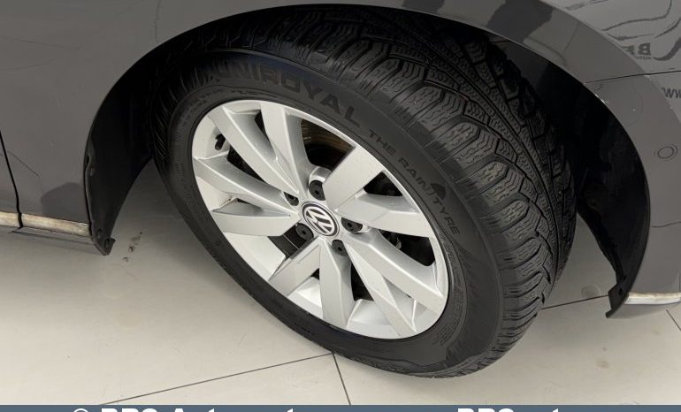 Volkswagen Passat 1.6 TDI DSG Automatas 2017 full