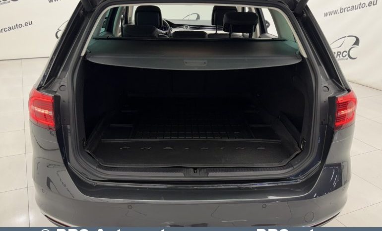 Volkswagen Passat 1.6 TDI DSG Automatas 2017 full