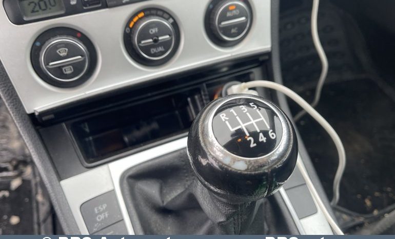 Volkswagen Passat 2.0 TDI Variant 2009 full