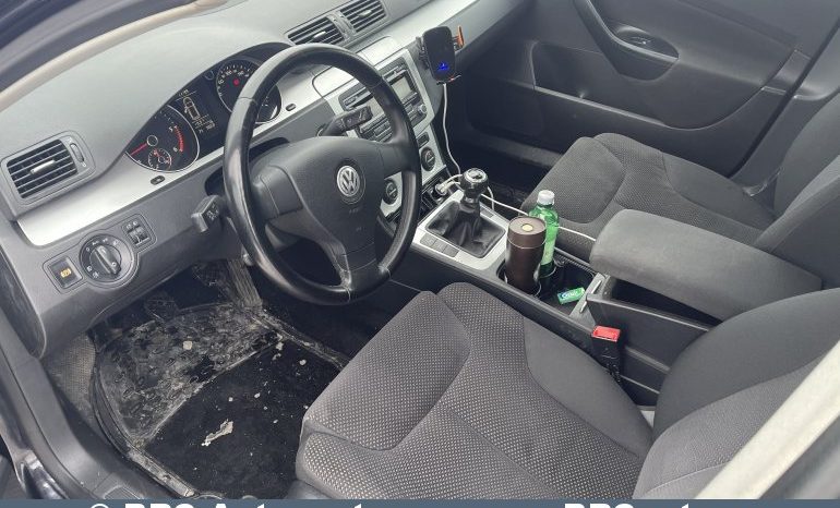 Volkswagen Passat 2.0 TDI Variant 2009 full