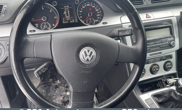 Volkswagen Passat 2.0 TDI Variant 2009 full
