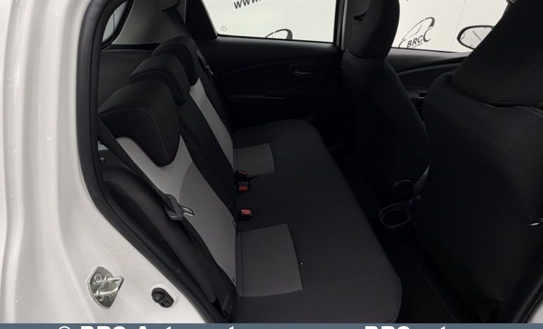 Toyota Yaris 1.5 S-Tier Hybrid Comfort Automatas 2017 full