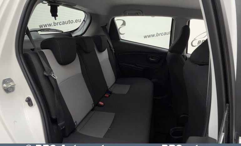 Toyota Yaris 1.5 S-Tier Hybrid Comfort Automatas 2017 full