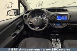 Toyota Yaris 1.5 S-Tier Hybrid Comfort Automatas 2017 full