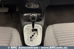 Toyota Yaris 1.5 S-Tier Hybrid Comfort Automatas 2017 full