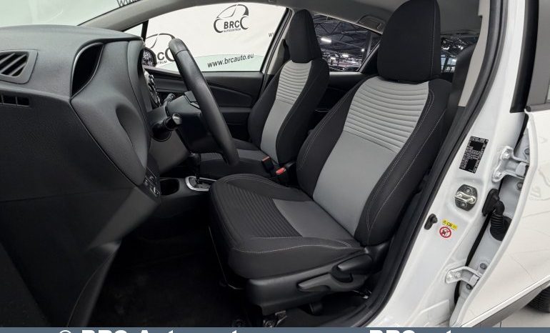 Toyota Yaris 1.5 S-Tier Hybrid Comfort Automatas 2017 full