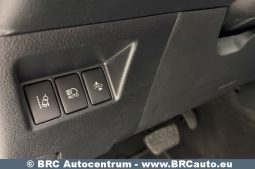 Toyota Yaris 1.5 S-Tier Hybrid Comfort Automatas 2017 full