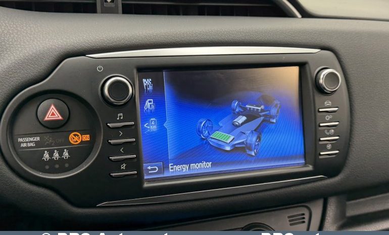 Toyota Yaris 1.5 S-Tier Hybrid Comfort Automatas 2017 full