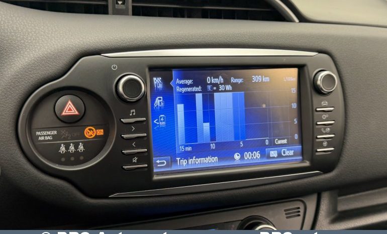 Toyota Yaris 1.5 S-Tier Hybrid Comfort Automatas 2017 full