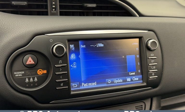 Toyota Yaris 1.5 S-Tier Hybrid Comfort Automatas 2017 full