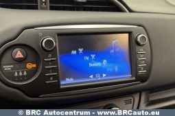 Toyota Yaris 1.5 S-Tier Hybrid Comfort Automatas 2017 full