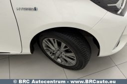 Toyota Yaris 1.5 S-Tier Hybrid Comfort Automatas 2017 full
