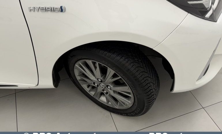 Toyota Yaris 1.5 S-Tier Hybrid Comfort Automatas 2017 full