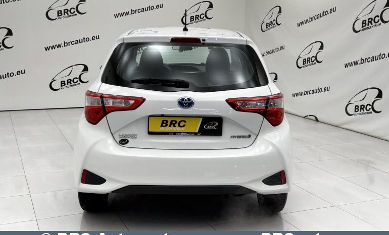 Toyota Yaris 1.5 S-Tier Hybrid Comfort Automatas 2017 full