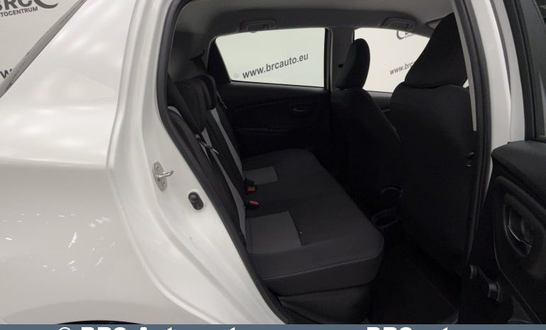 Toyota Yaris 1.5 S-Tier Hybrid Comfort Automatas 2017 full