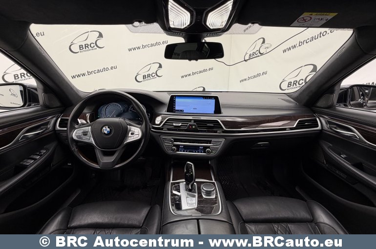 BMW 750 i xDrive 2017