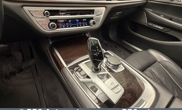 BMW 750 i xDrive 2017 full