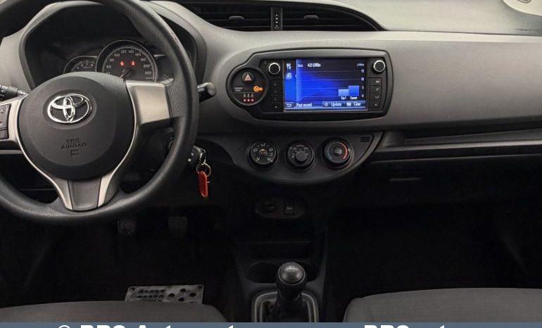 Toyota Yaris 1.0 VVT-i 2015 full