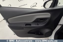 Toyota Yaris 1.0 VVT-i 2015 full