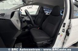 Toyota Yaris 1.0 VVT-i 2015 full