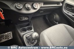 Toyota Yaris 1.0 VVT-i 2015 full