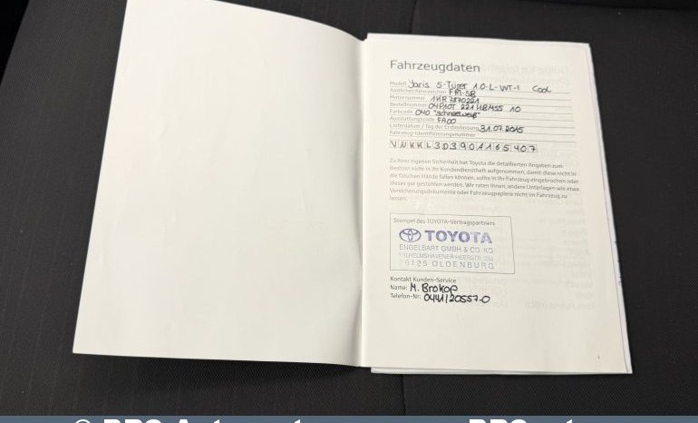 Toyota Yaris 1.0 VVT-i 2015 full