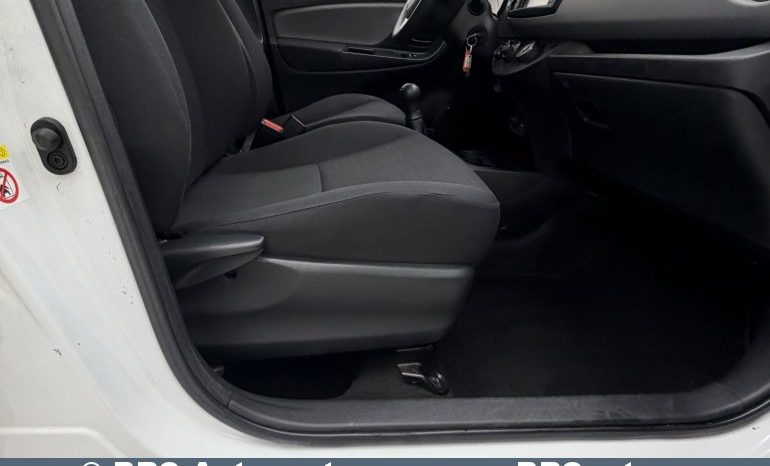 Toyota Yaris 1.0 VVT-i 2015 full