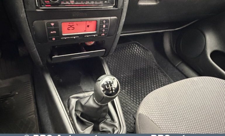 Seat Leon  2004 full