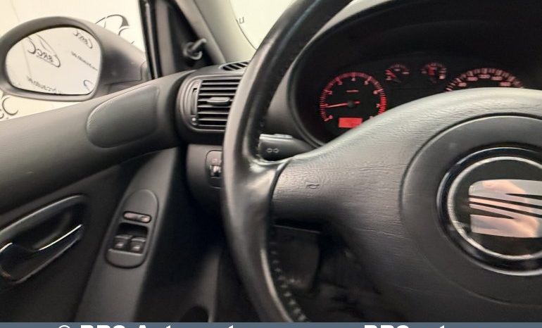 Seat Leon  2004 full