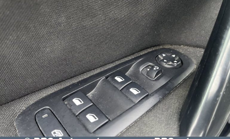 Peugeot 308 1.6 BlueHDI Automatas 2015 full