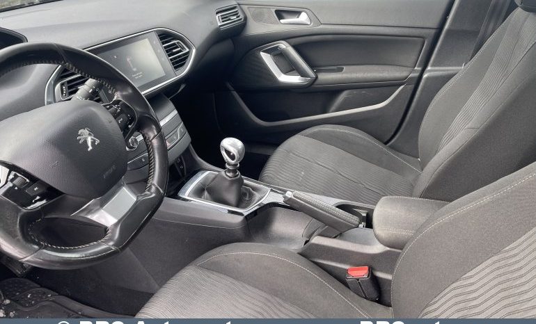 Peugeot 308 1.6 BlueHDI Automatas 2015 full