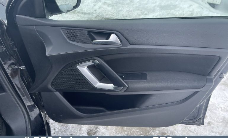 Peugeot 308 1.6 BlueHDI Automatas 2015 full