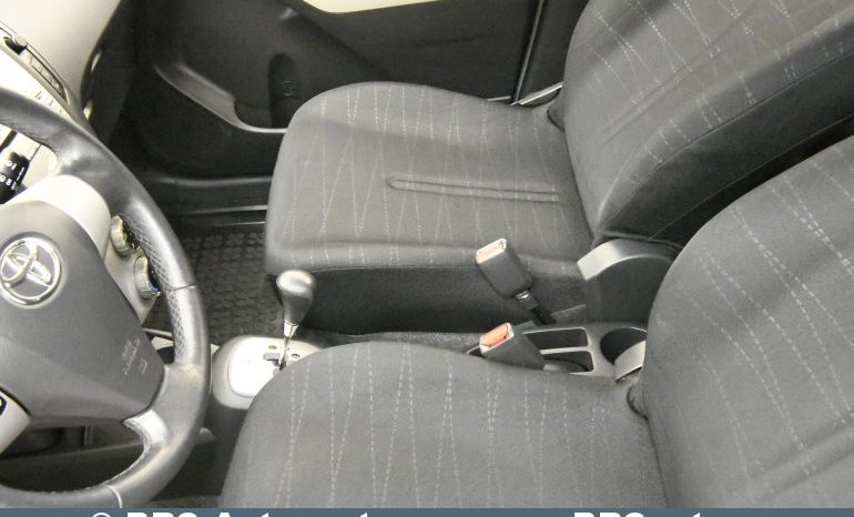 Toyota Yaris 1.4 D-4D Automatas 2007 full