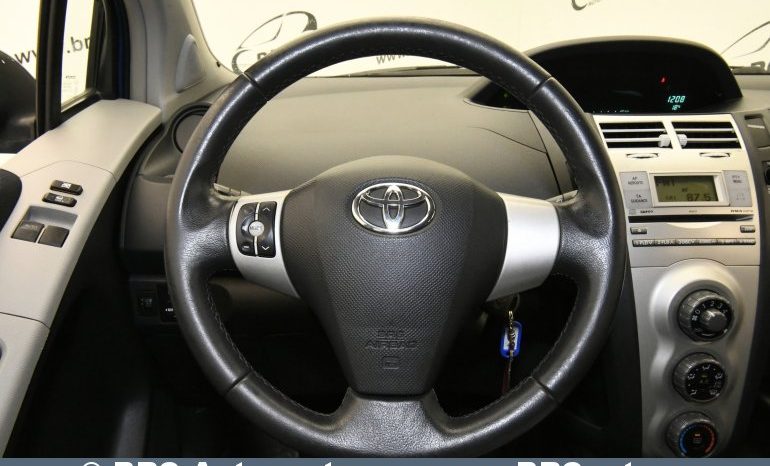 Toyota Yaris 1.4 D-4D Automatas 2007 full