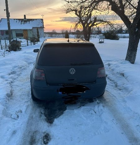 Volkswagen Golf 2004 full