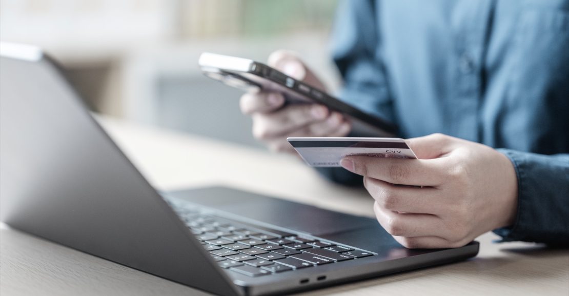 Mokėjimo kortelė (Shutterstock nuotr.)