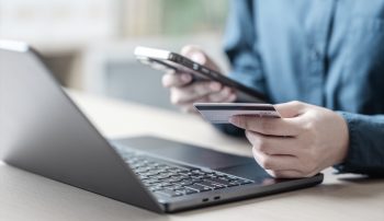 Mokėjimo kortelė (Shutterstock nuotr.)