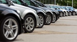 Naudoti automobiliai (Shutterstock nuotr.)