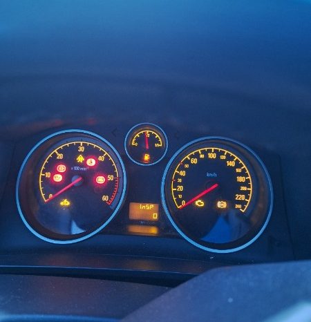 Opel Zafira 2006 full