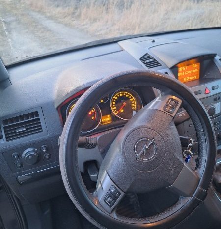 Opel Zafira 2006 full