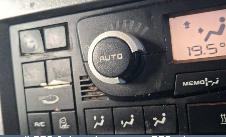 Renault T  2014 full