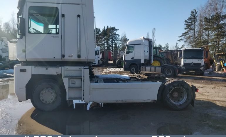 Renault Magnum  2009 full