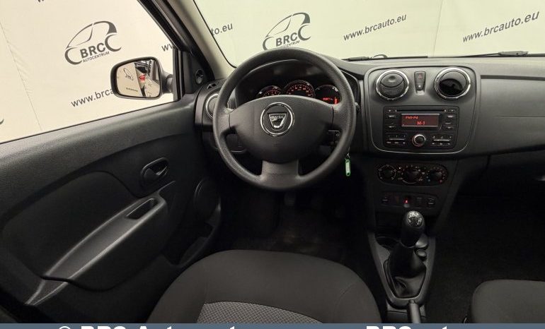 Dacia Logan 1.2i MCV 2016 full